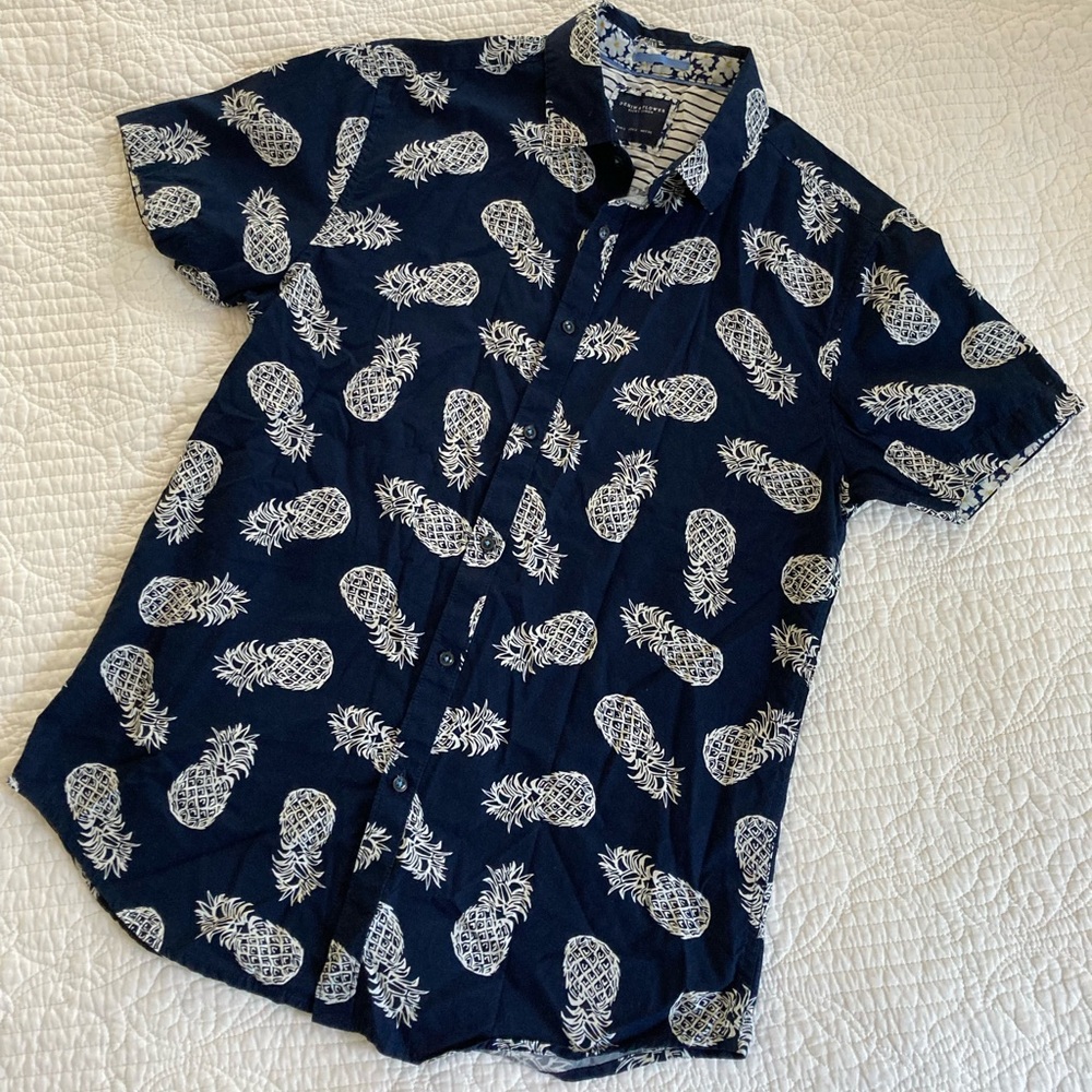 Denim & Flower Blue and White Casual Button Down Shirt